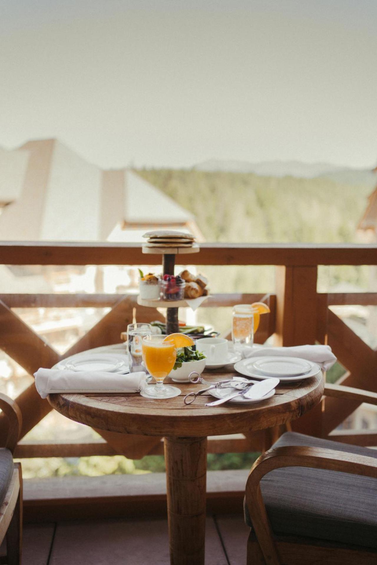 Four Seasons Resort Уистлер Экстерьер фото